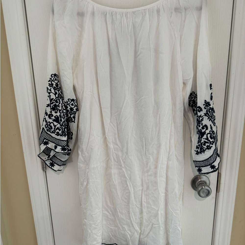 C/C Chic Collection Embroidered Dress - Picture 2 of 3